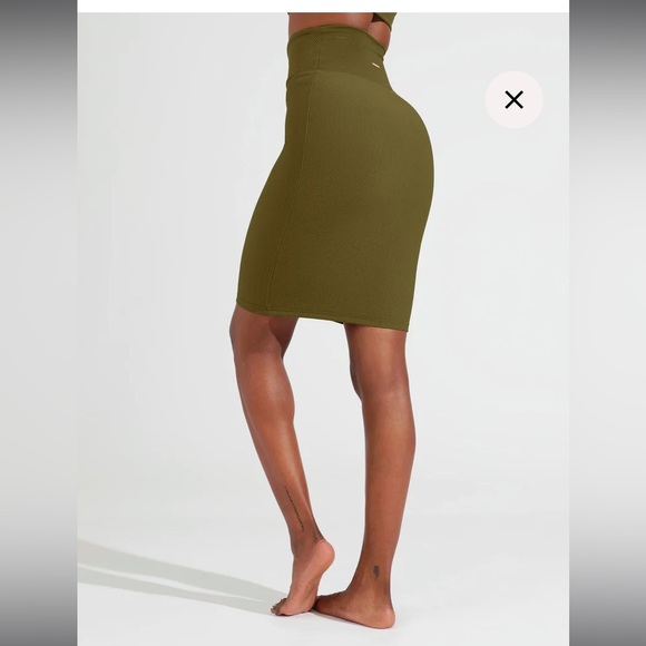 NWT Buff Bunny Sphynx Ribbed Skirt - Picture 2 of 6